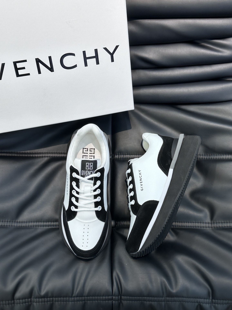 Givenchy Sneakers